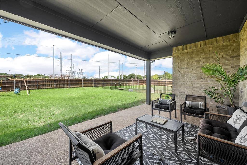 205 Big Creek Loop, Hewitt, TX 76643