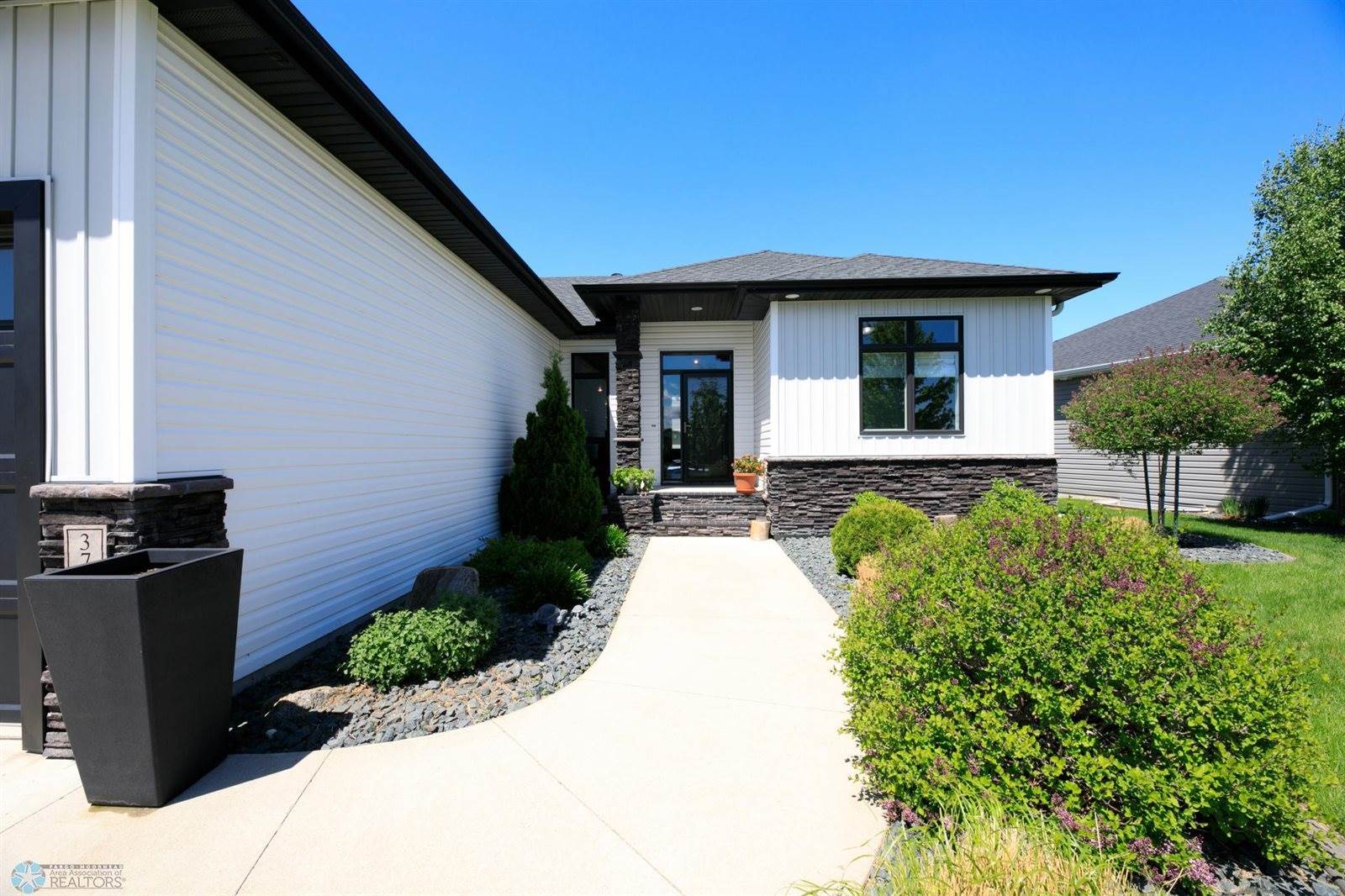 3784 Bell Boulevard East, West Fargo, ND 58078