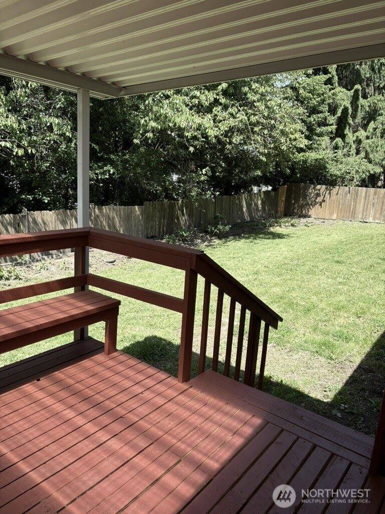 2005 Woodridge Avenue, Mount Vernon, WA 98273