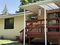 2005 Woodridge Avenue, Mount Vernon, WA 98273