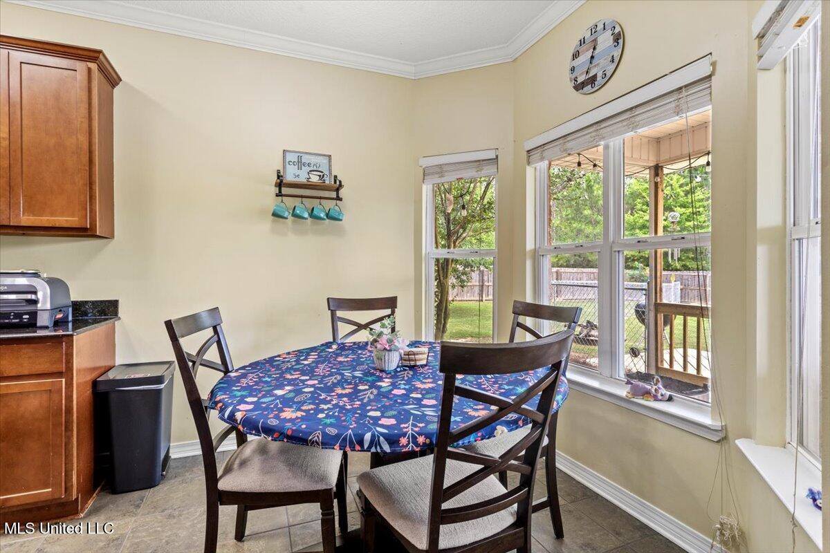 21915 Huntington Forest Drive, Saucier, MS 39574