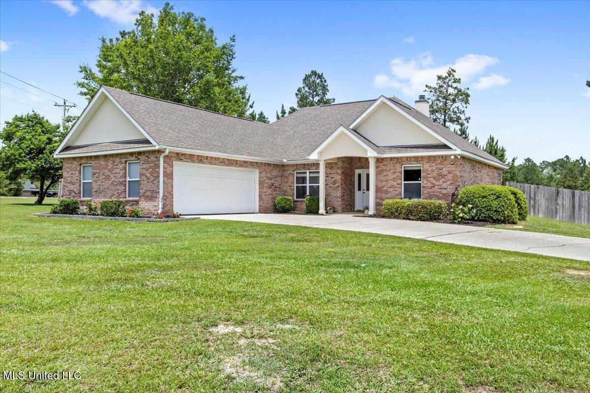 21915 Huntington Forest Drive, Saucier, MS 39574
