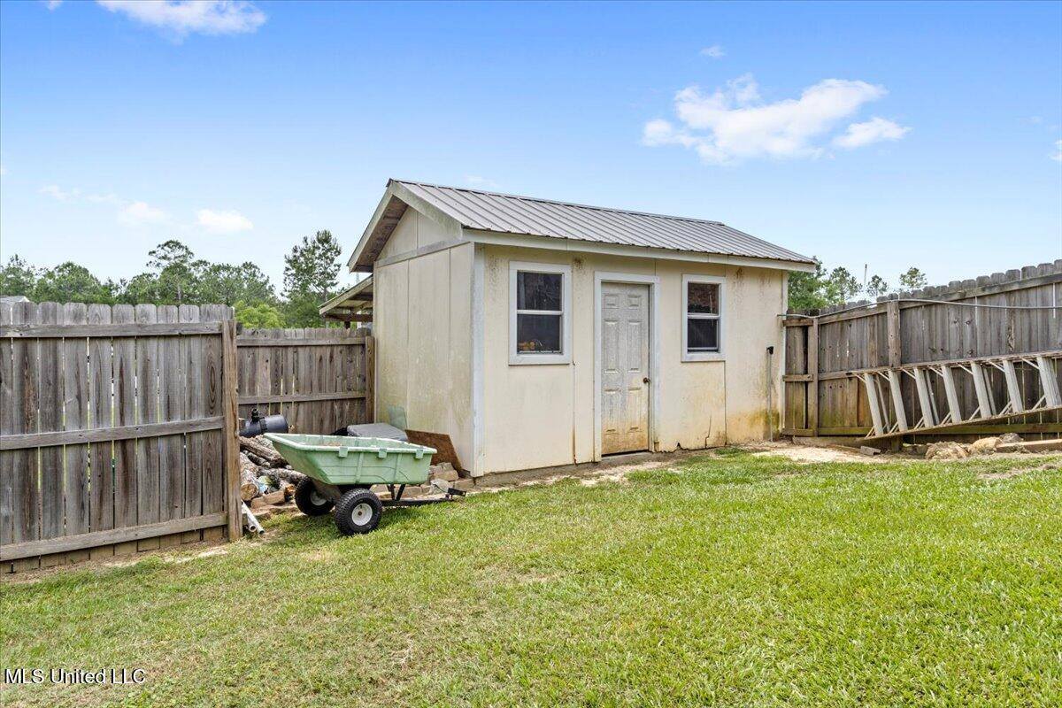 21915 Huntington Forest Drive, Saucier, MS 39574