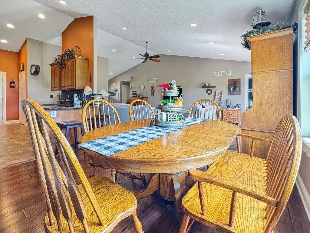 1093 Co Rd 1600, Ashland, OH 44805