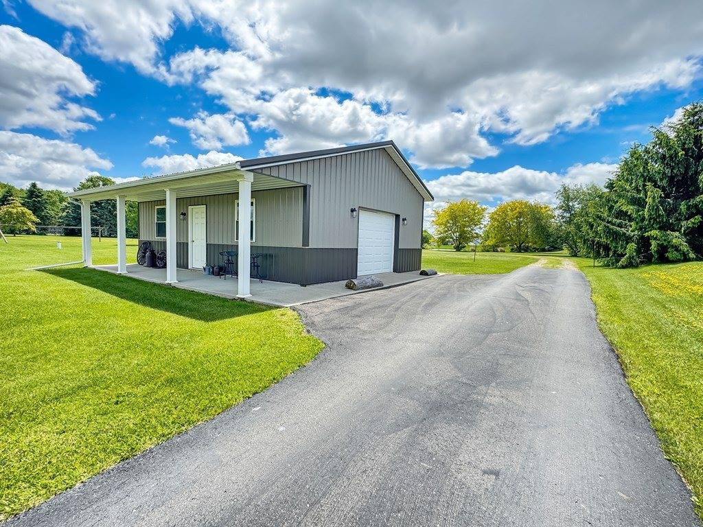 1093 Co Rd 1600, Ashland, OH 44805