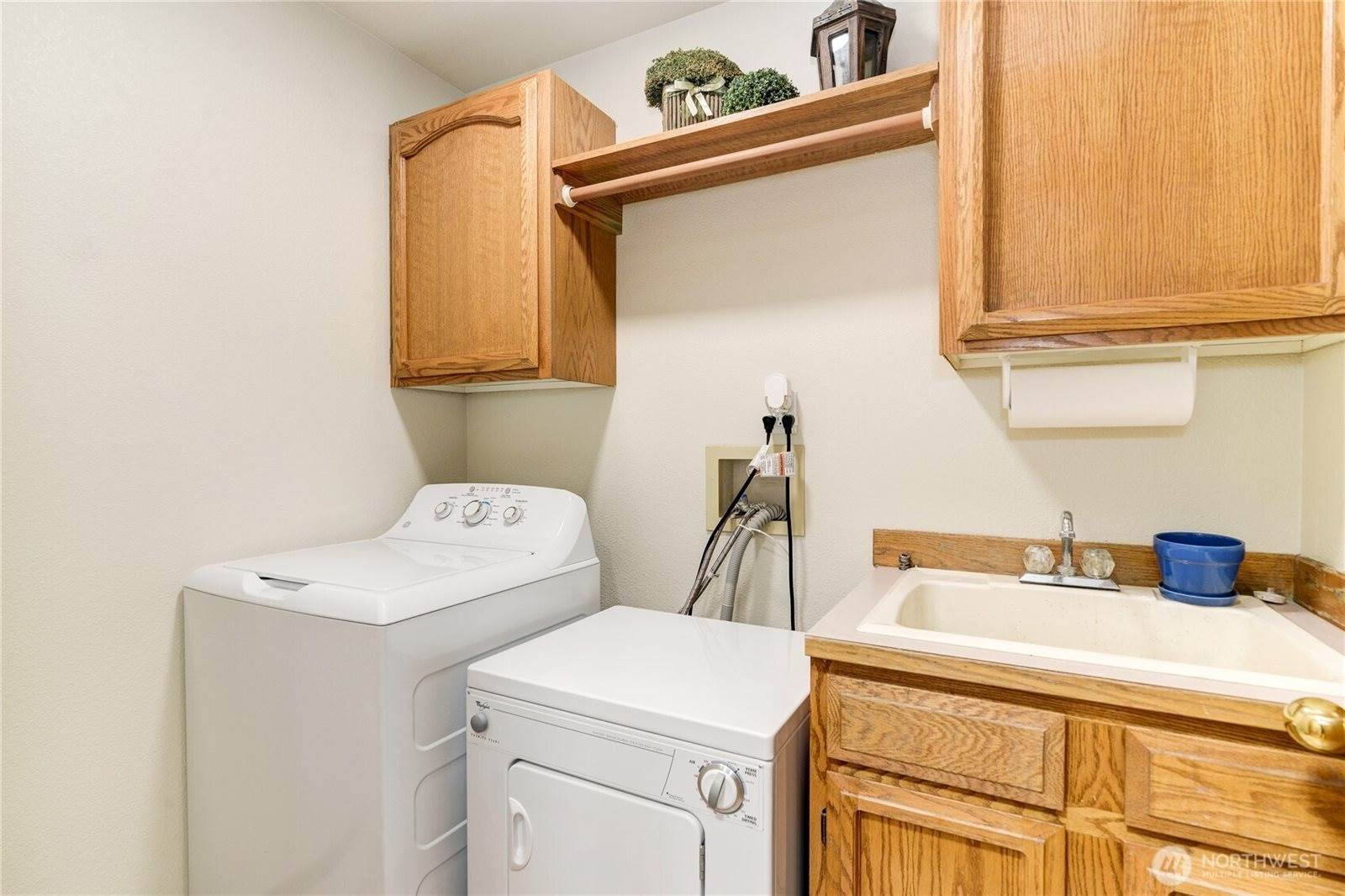 9515 Amanda Drive NE, Olympia, WA 98516