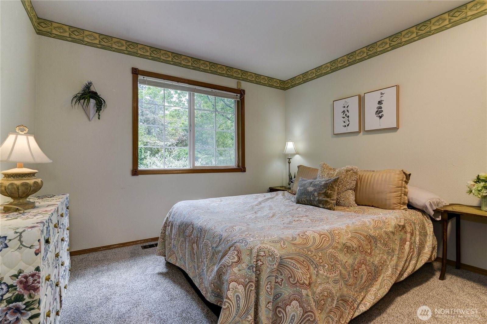 9515 Amanda Drive NE, Olympia, WA 98516