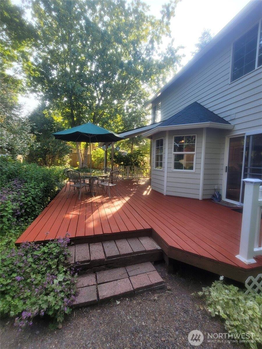 9515 Amanda Drive NE, Olympia, WA 98516