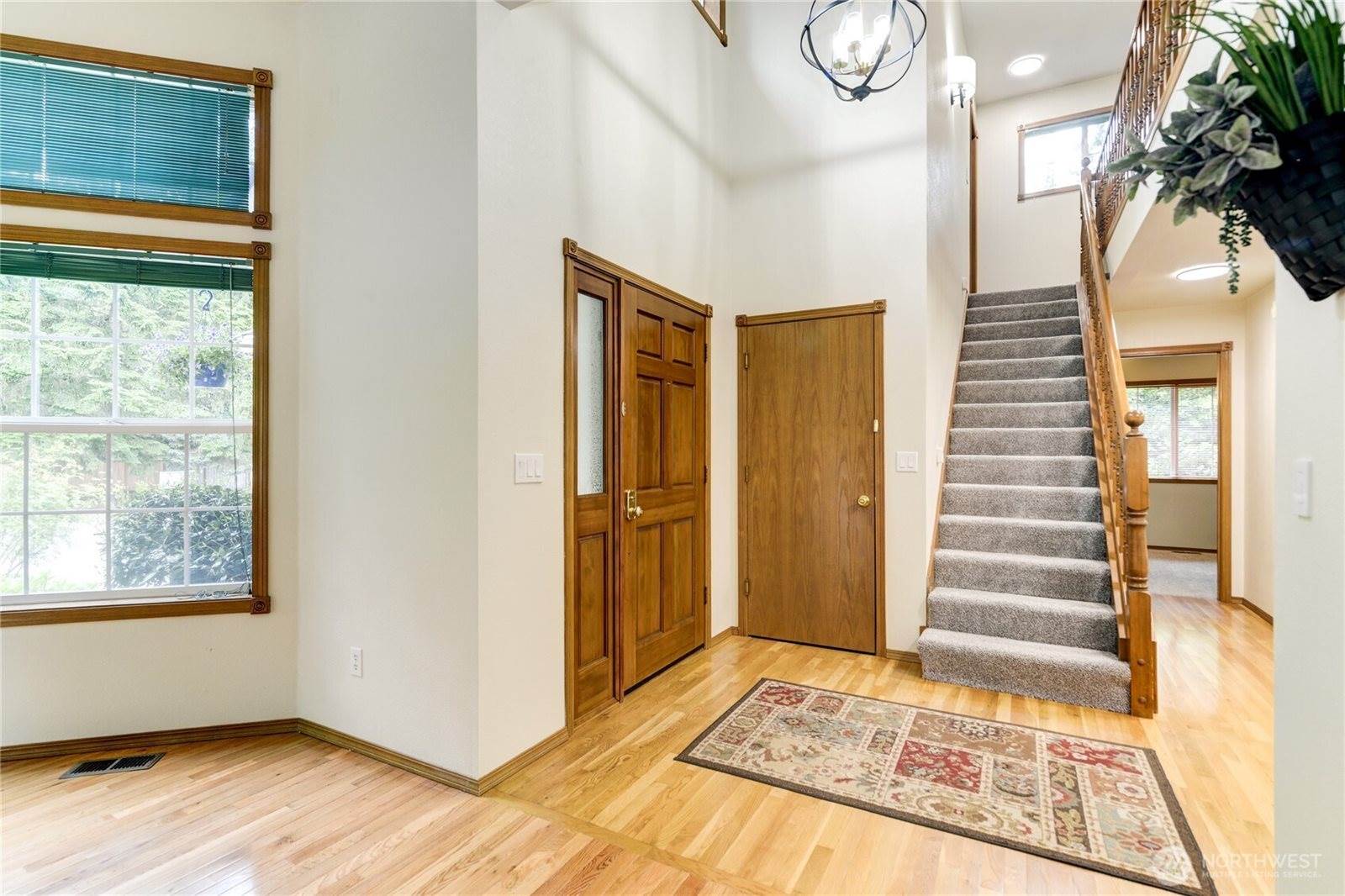 9515 Amanda Drive NE, Olympia, WA 98516