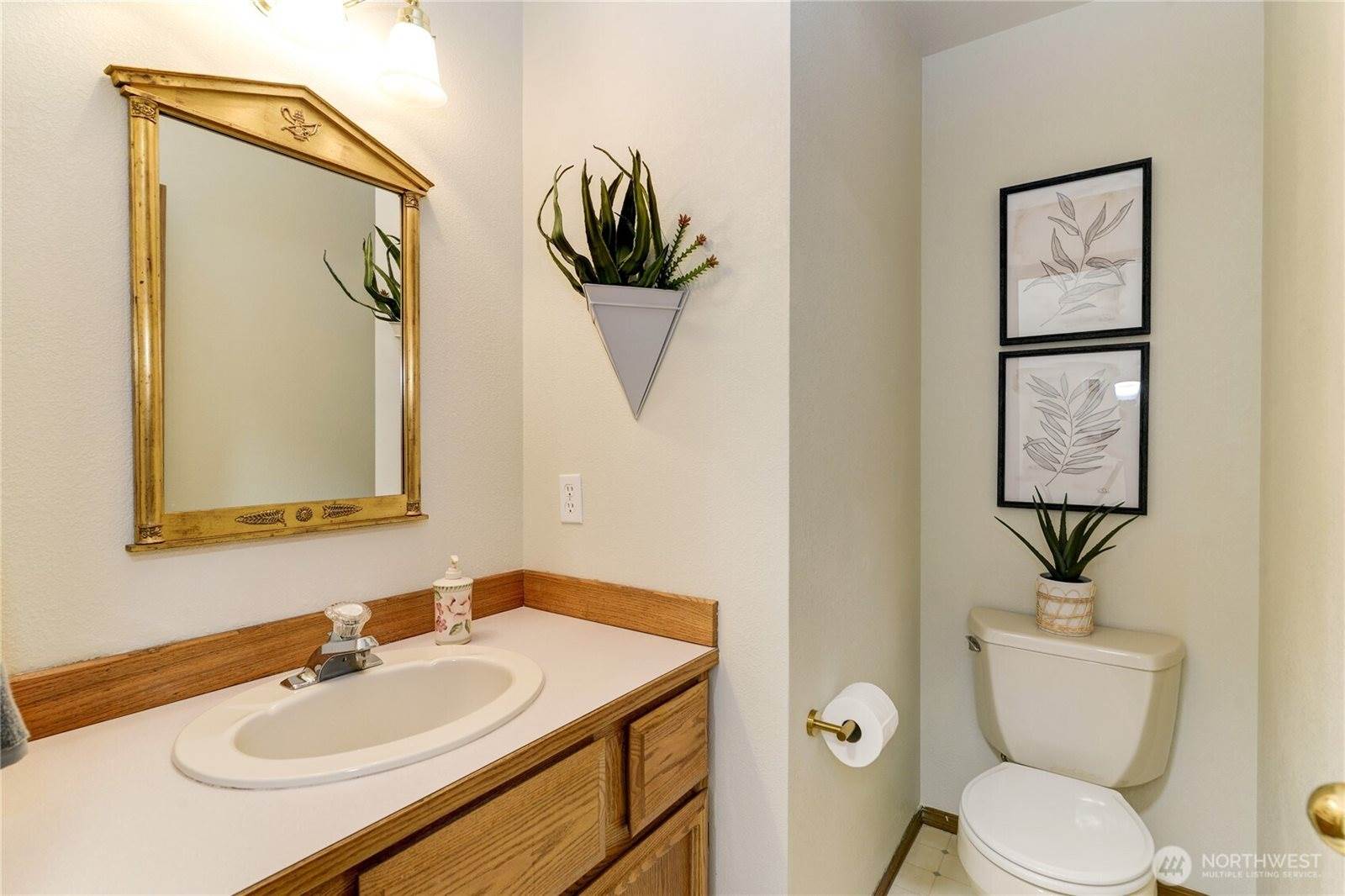 9515 Amanda Drive NE, Olympia, WA 98516