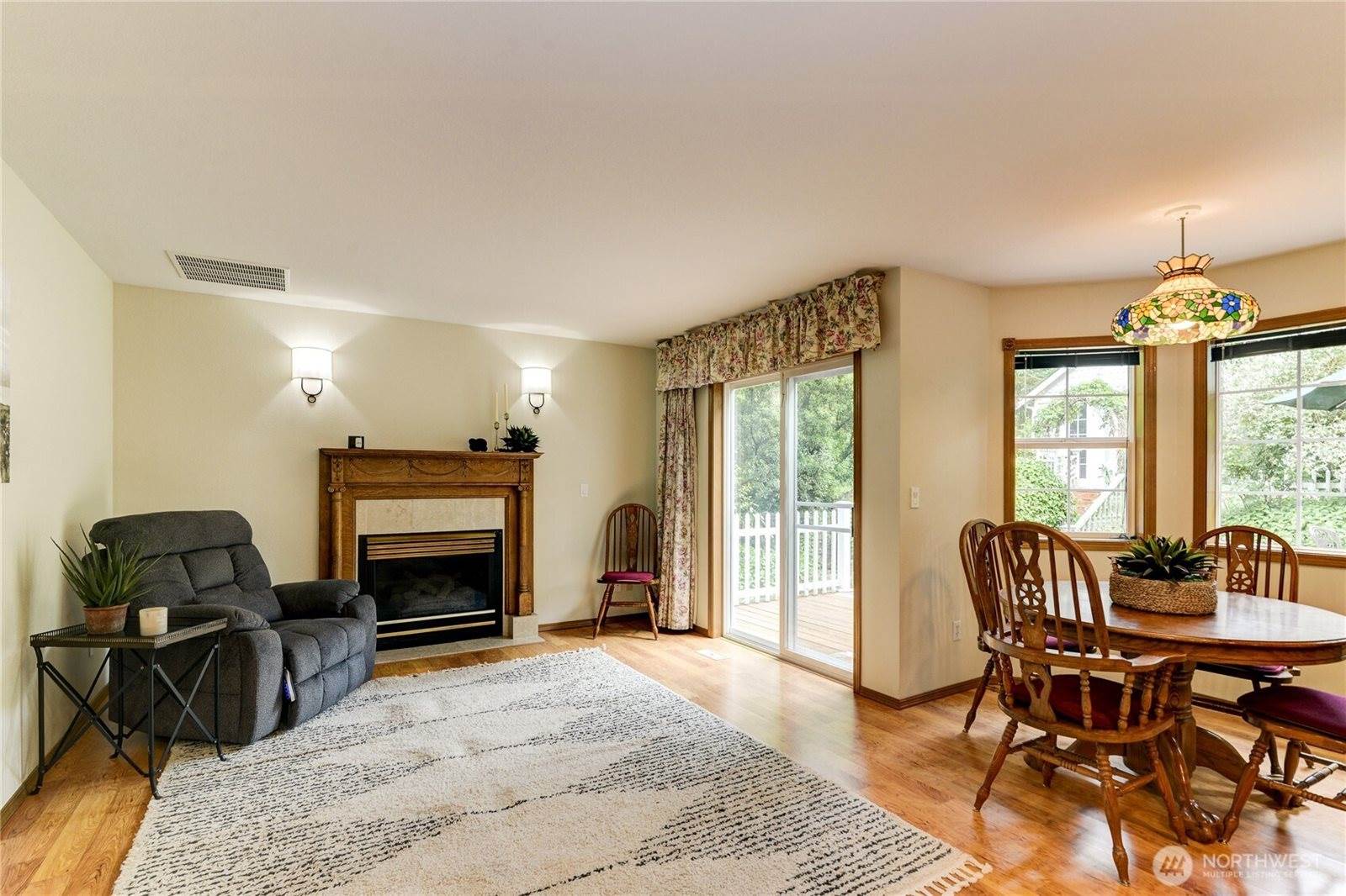 9515 Amanda Drive NE, Olympia, WA 98516