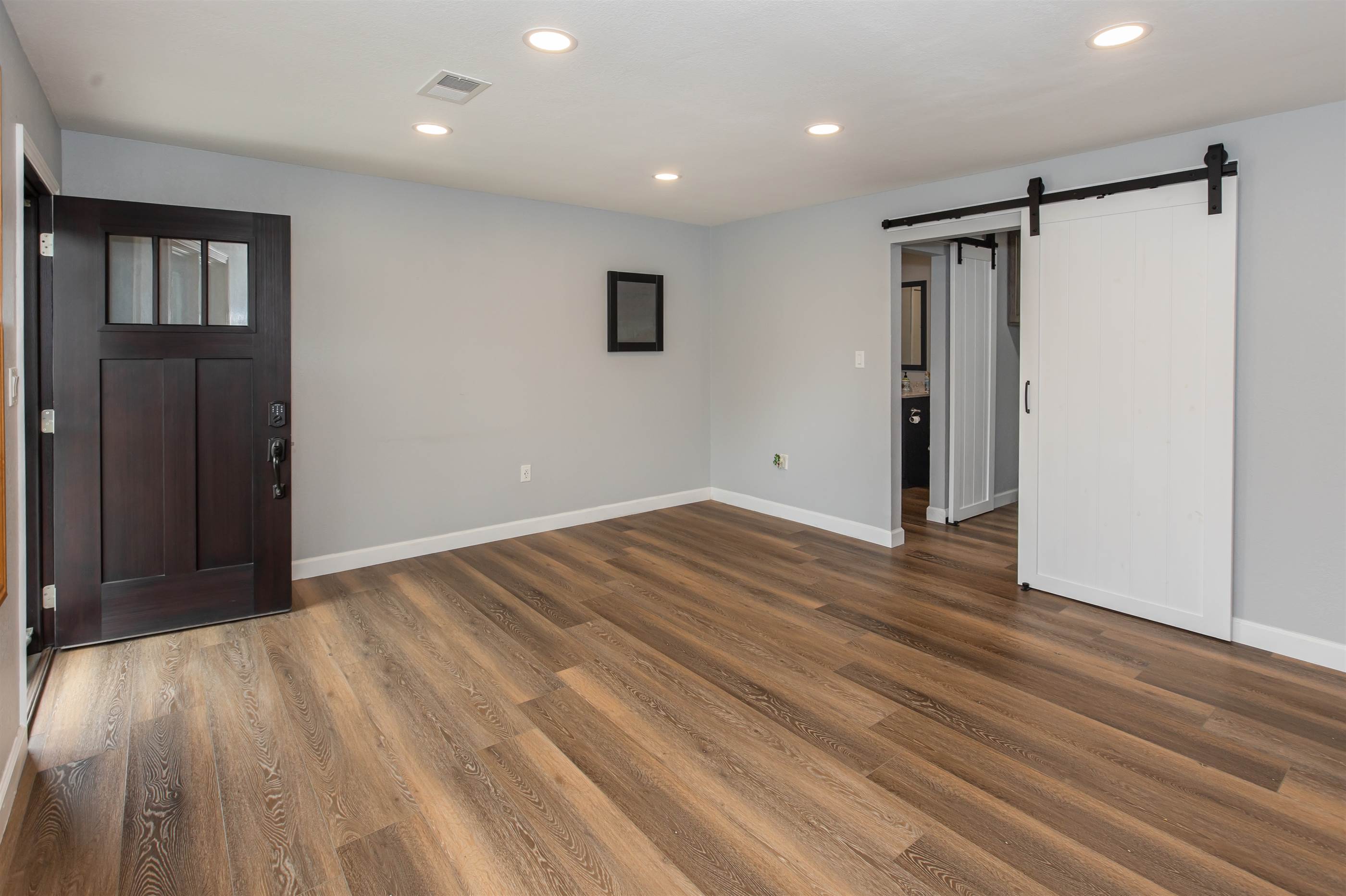 221 3RD St, Elkhart, KS 67950