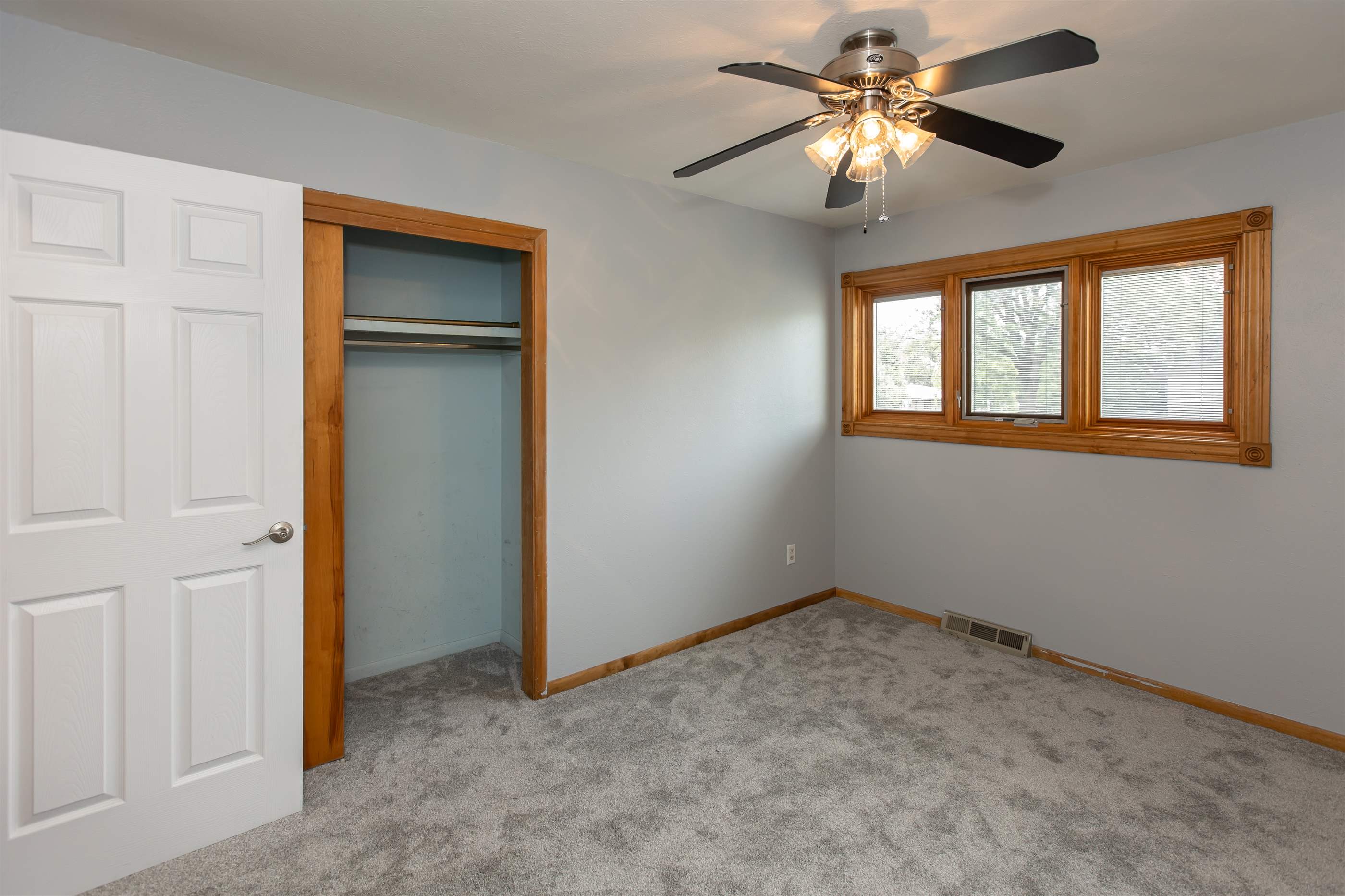 221 3RD St, Elkhart, KS 67950