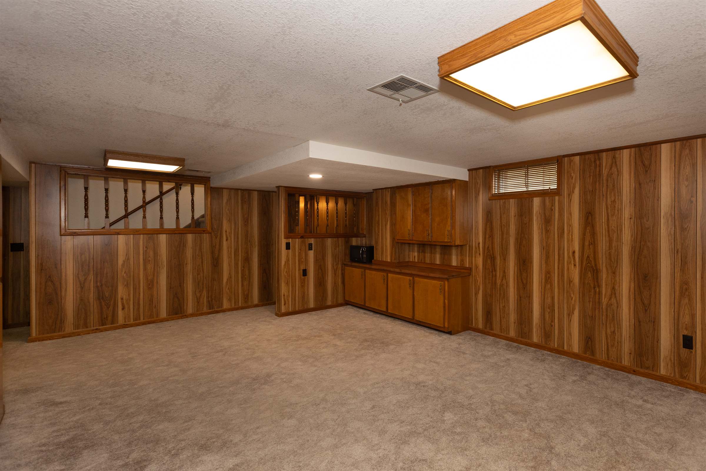 221 3RD St, Elkhart, KS 67950