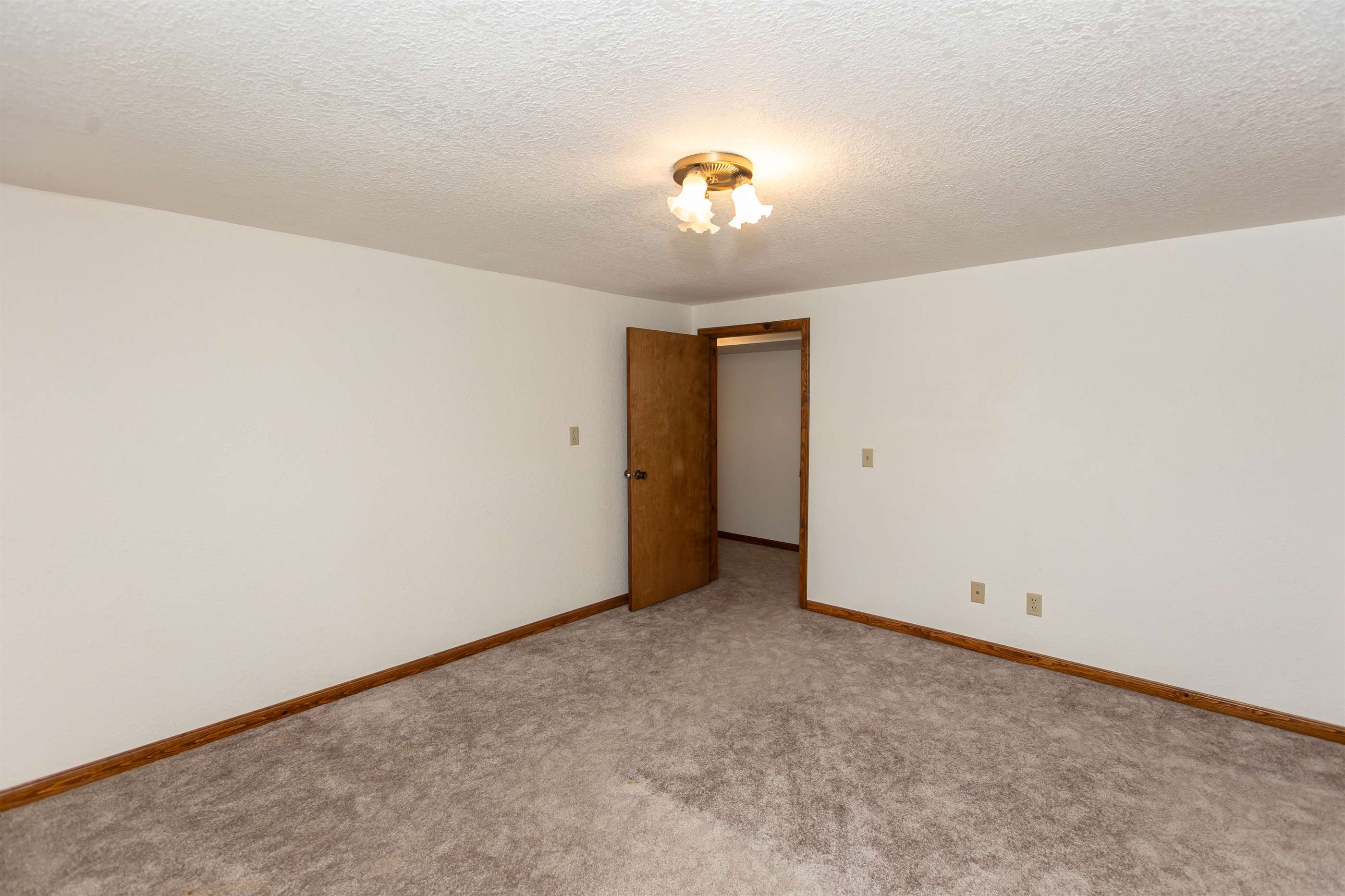 221 3RD St, Elkhart, KS 67950