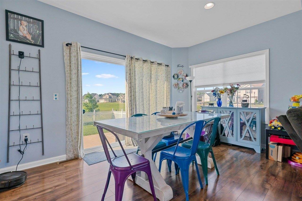 7060 Stone Meade Court, Bowling Green, KY 42101