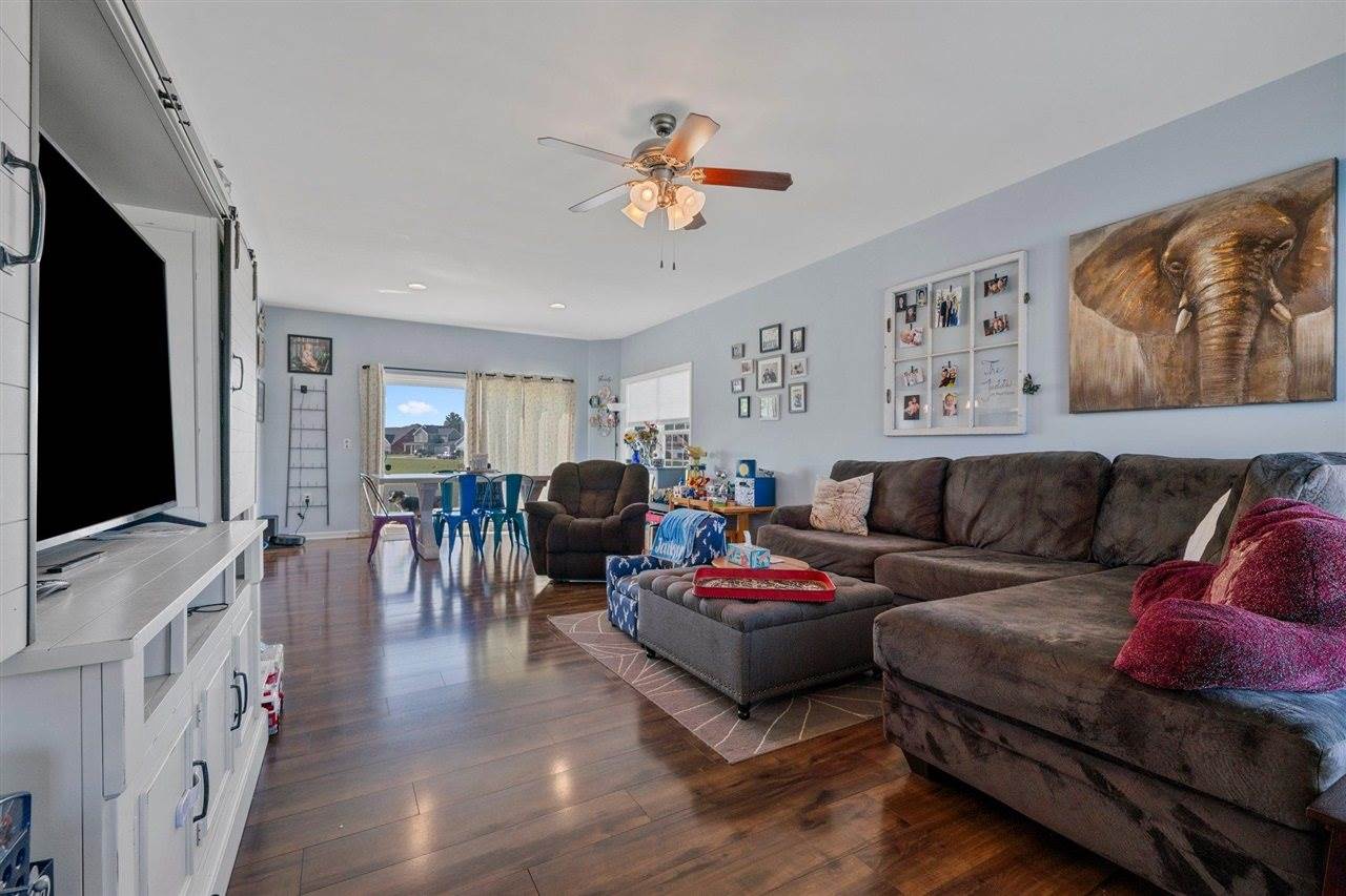 7060 Stone Meade Court, Bowling Green, KY 42101