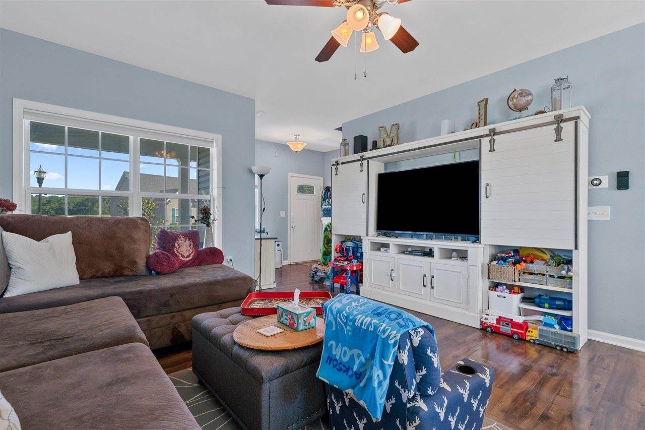 7060 Stone Meade Court, Bowling Green, KY 42101