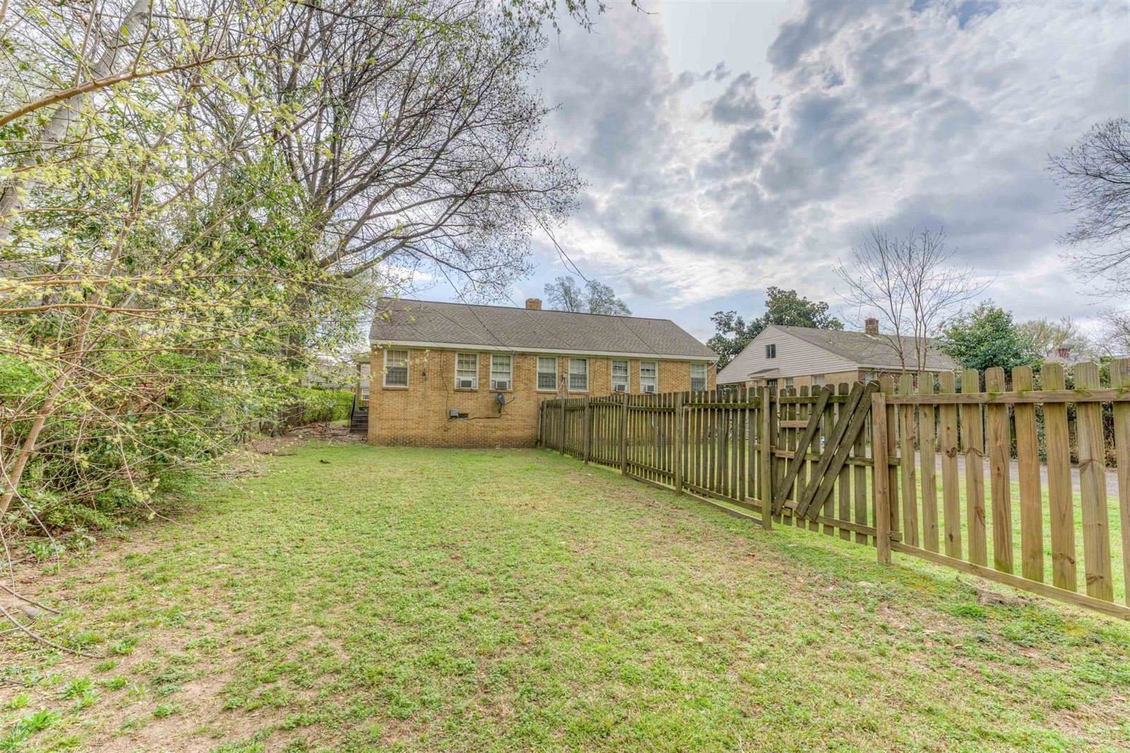 157 Roberta, Memphis, TN 38112