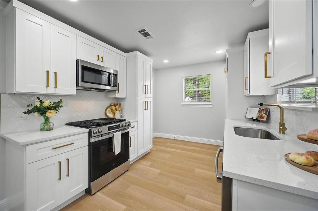 3651 Cindy Drive, Fort Worth, TX 76111