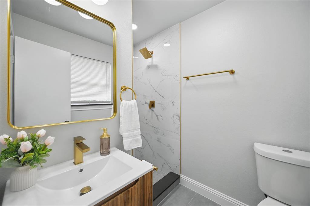 3651 Cindy Drive, Fort Worth, TX 76111