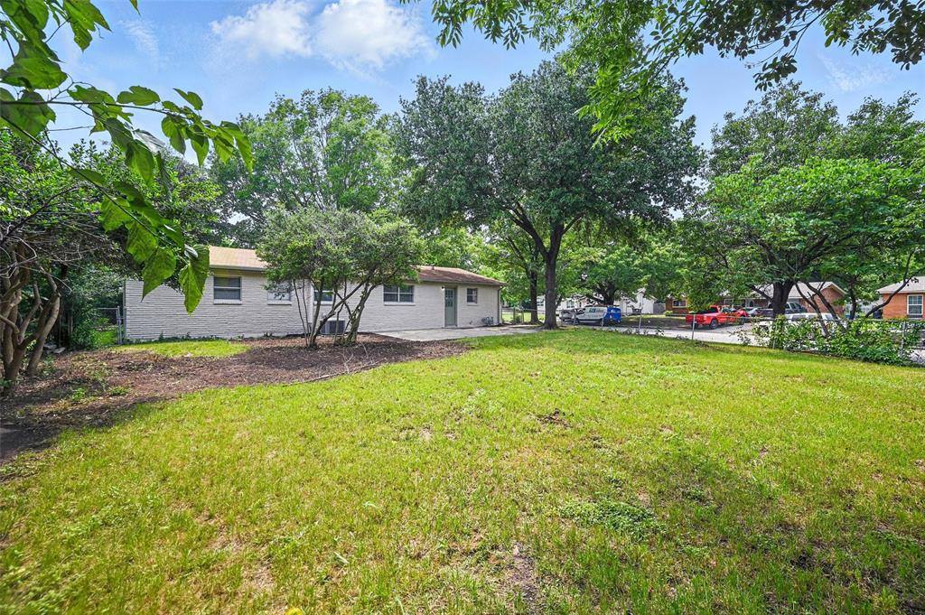 3651 Cindy Drive, Fort Worth, TX 76111