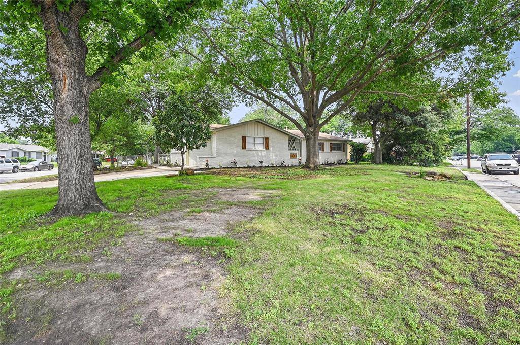 3651 Cindy Drive, Fort Worth, TX 76111