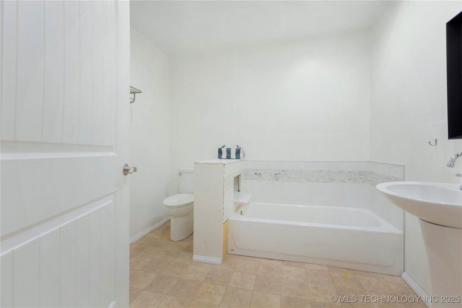 407 Monroe Street, Savanna, OK 74462