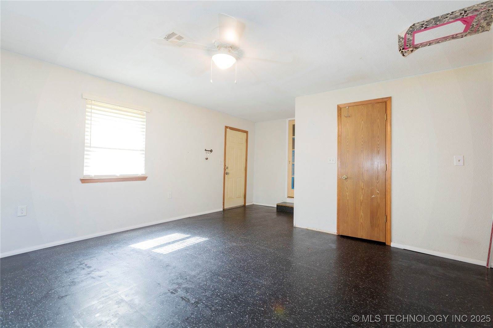 407 Monroe Street, Savanna, OK 74462