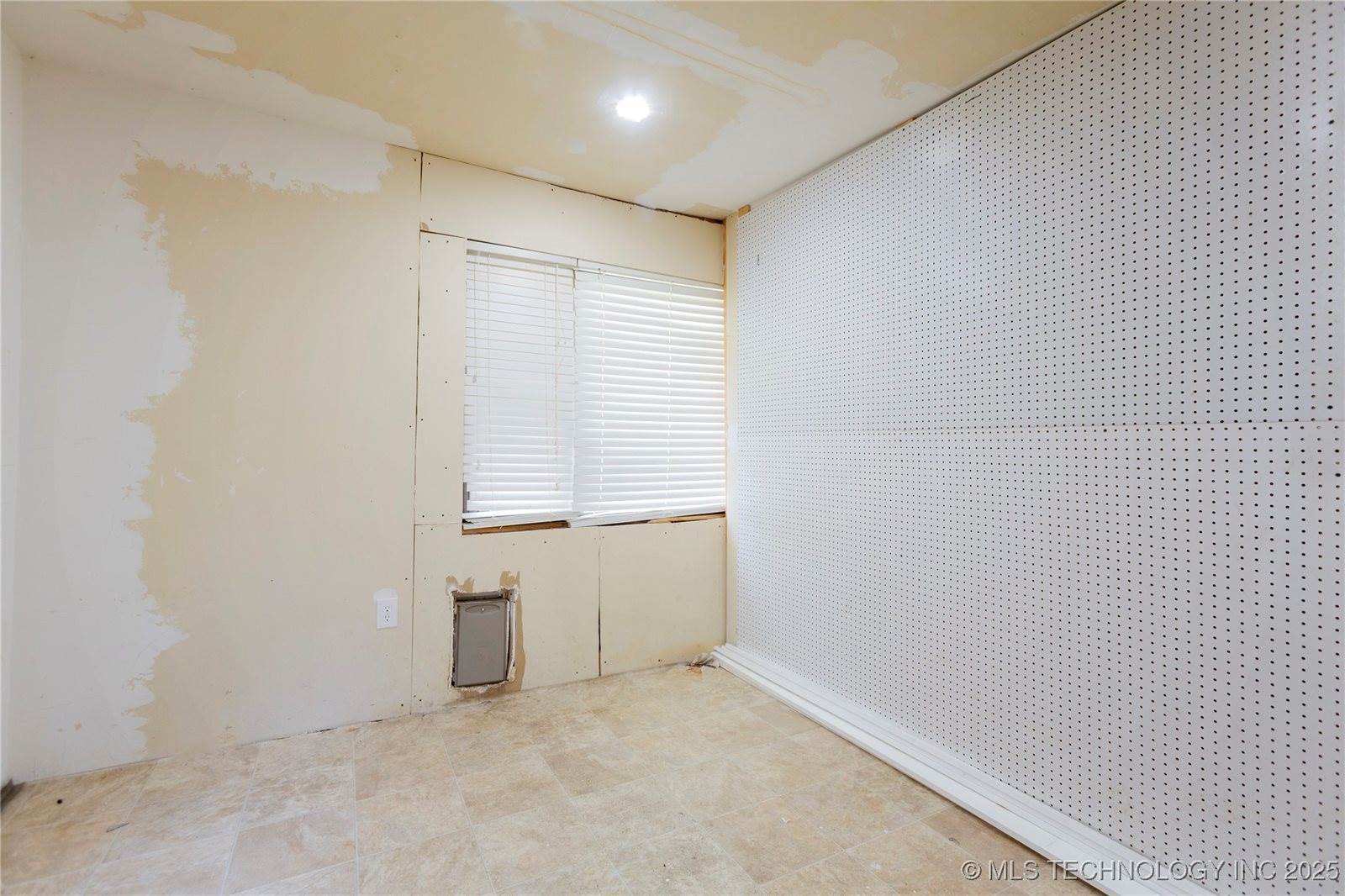 407 Monroe Street, Savanna, OK 74462