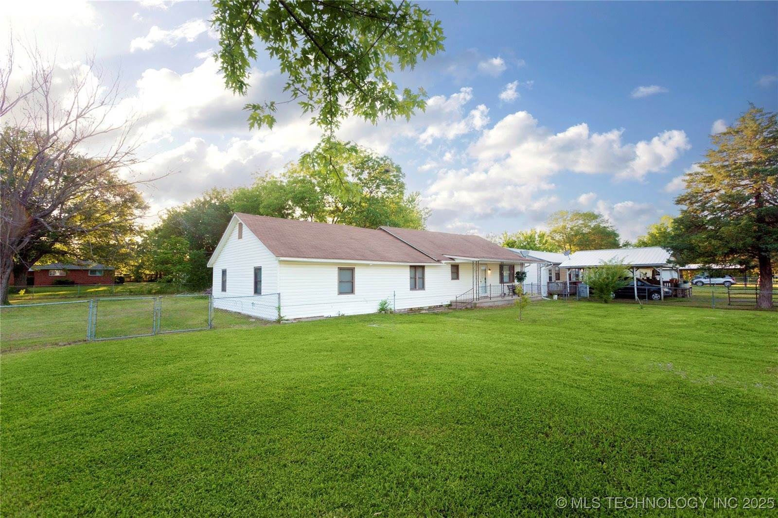 407 Monroe Street, Savanna, OK 74462