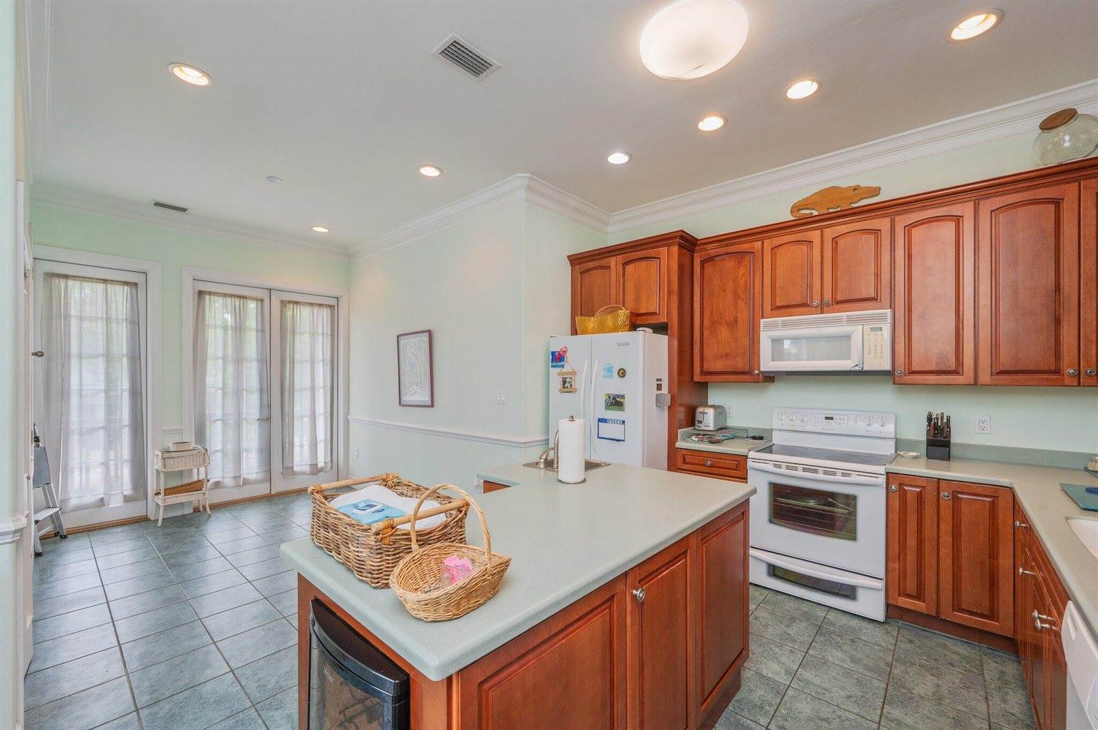 1405 North Bayshore Drive, Niceville, FL 32578