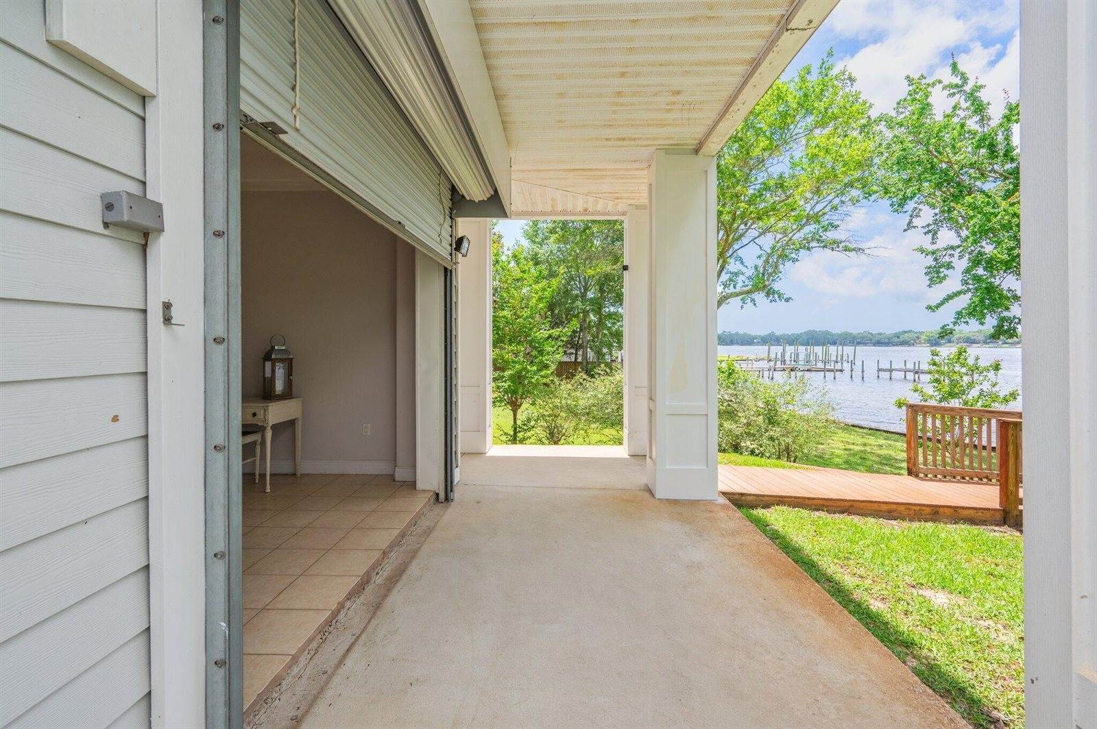 1405 North Bayshore Drive, Niceville, FL 32578