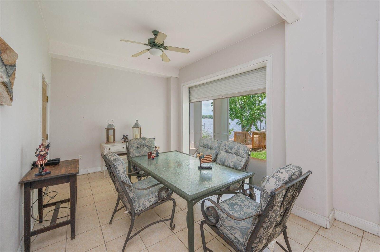 1405 North Bayshore Drive, Niceville, FL 32578