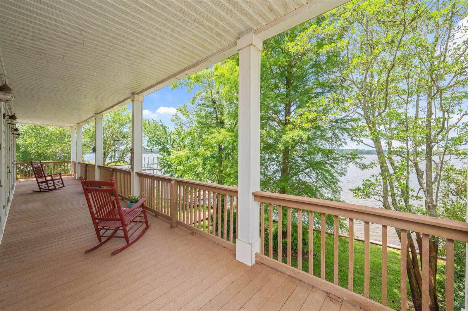 1405 North Bayshore Drive, Niceville, FL 32578