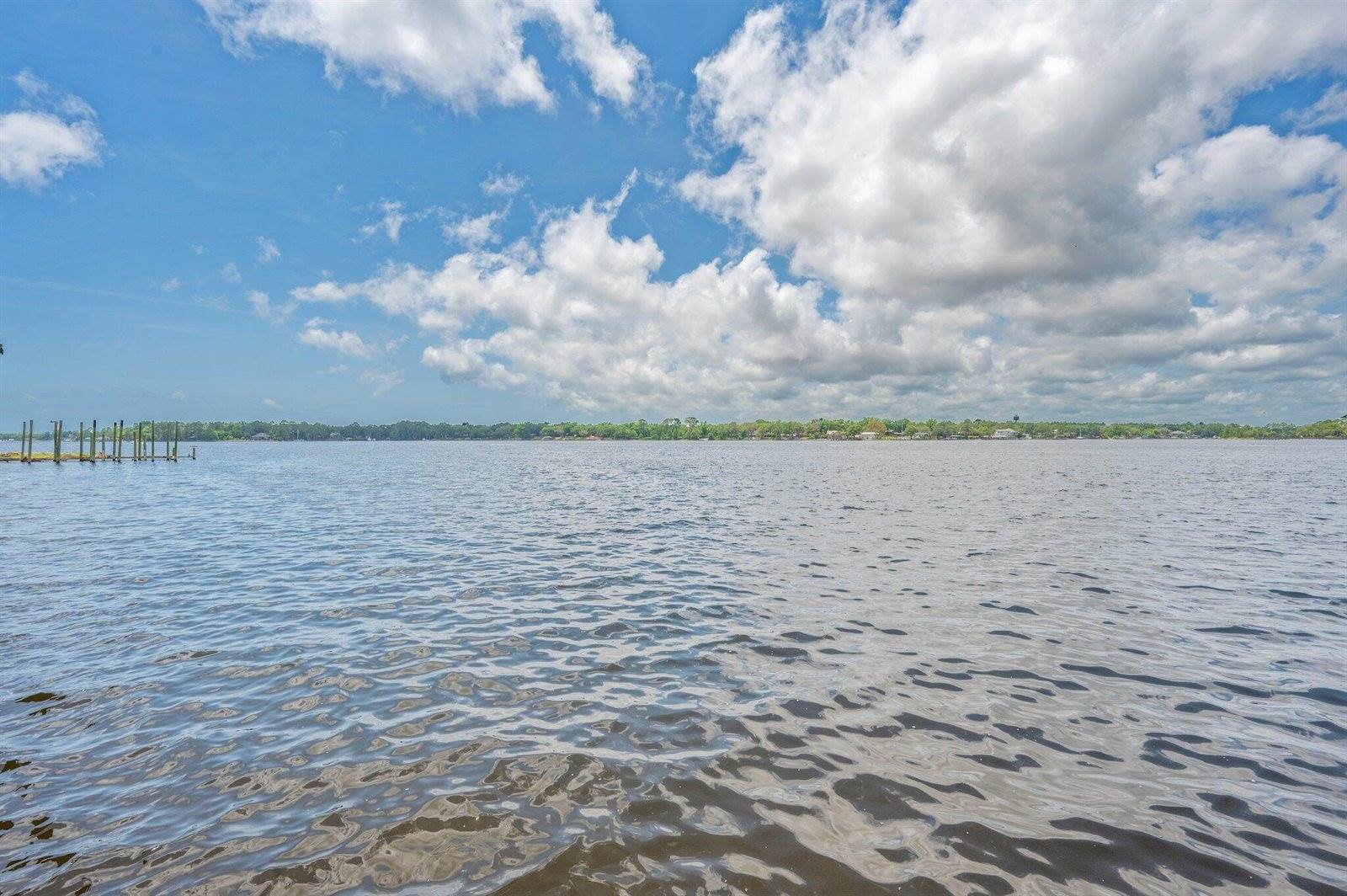 1405 North Bayshore Drive, Niceville, FL 32578