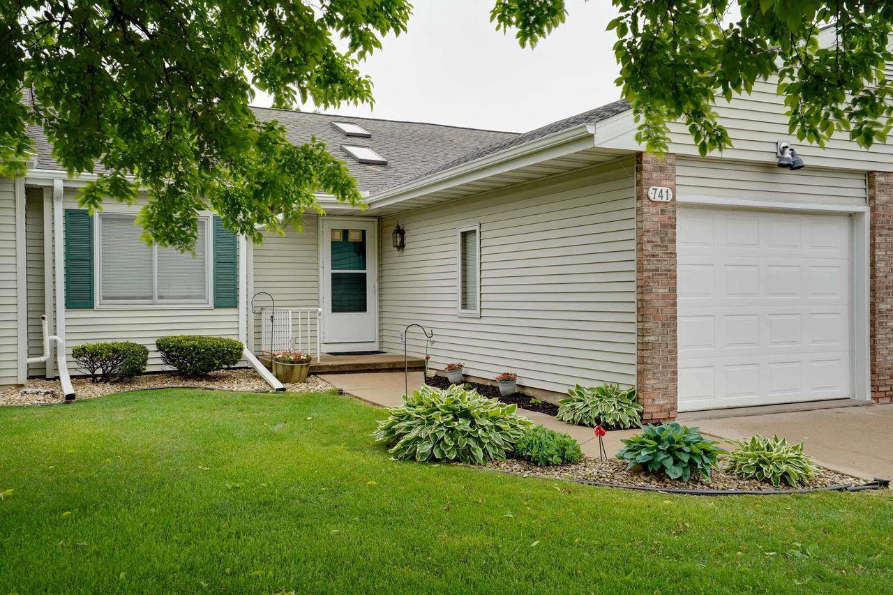 741 Kensington Square, Stoughton, WI 53589