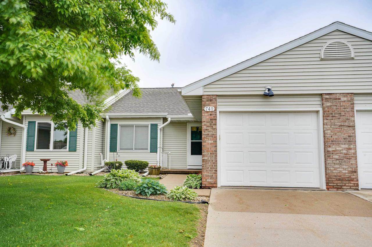 741 Kensington Square, Stoughton, WI 53589
