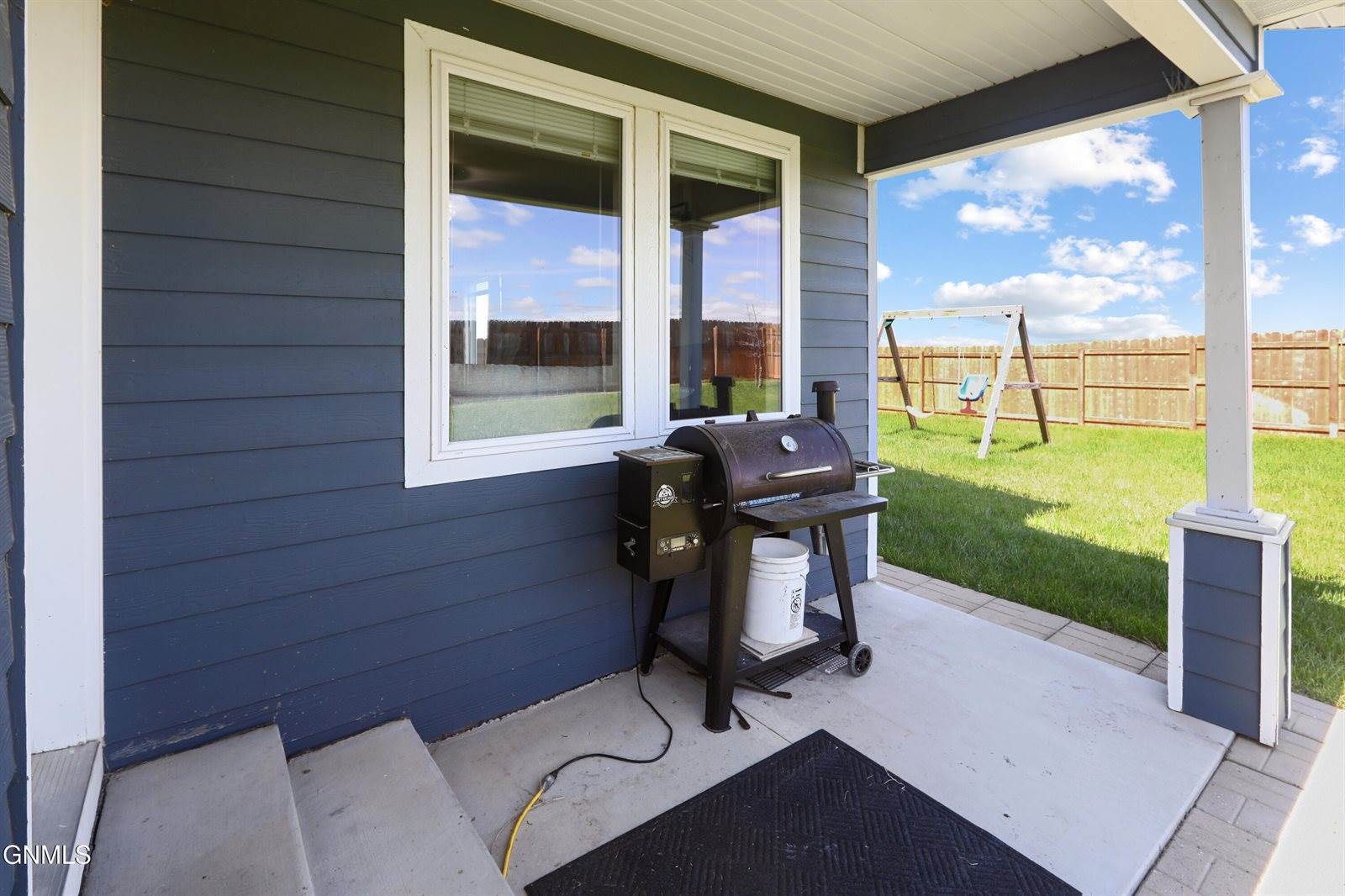 5826 Anna Avenue, Williston, ND 58801