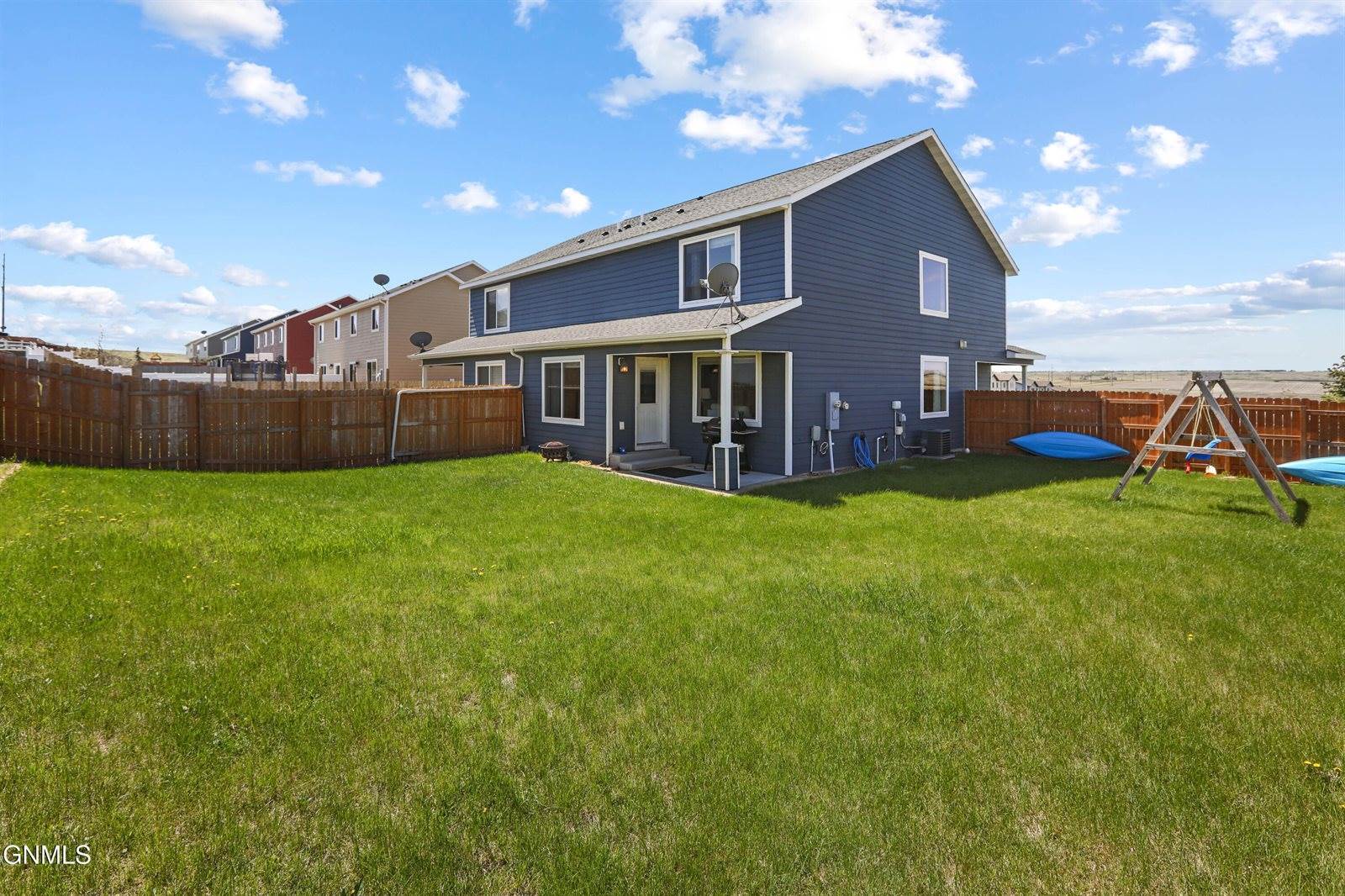 5826 Anna Avenue, Williston, ND 58801