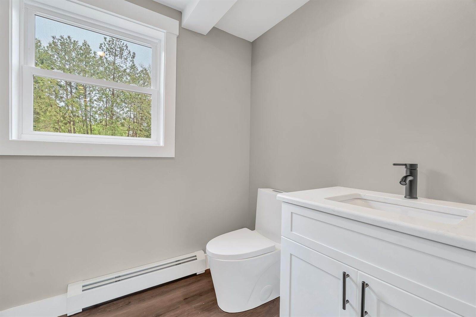 61 Main Road, Eddington, ME 04428