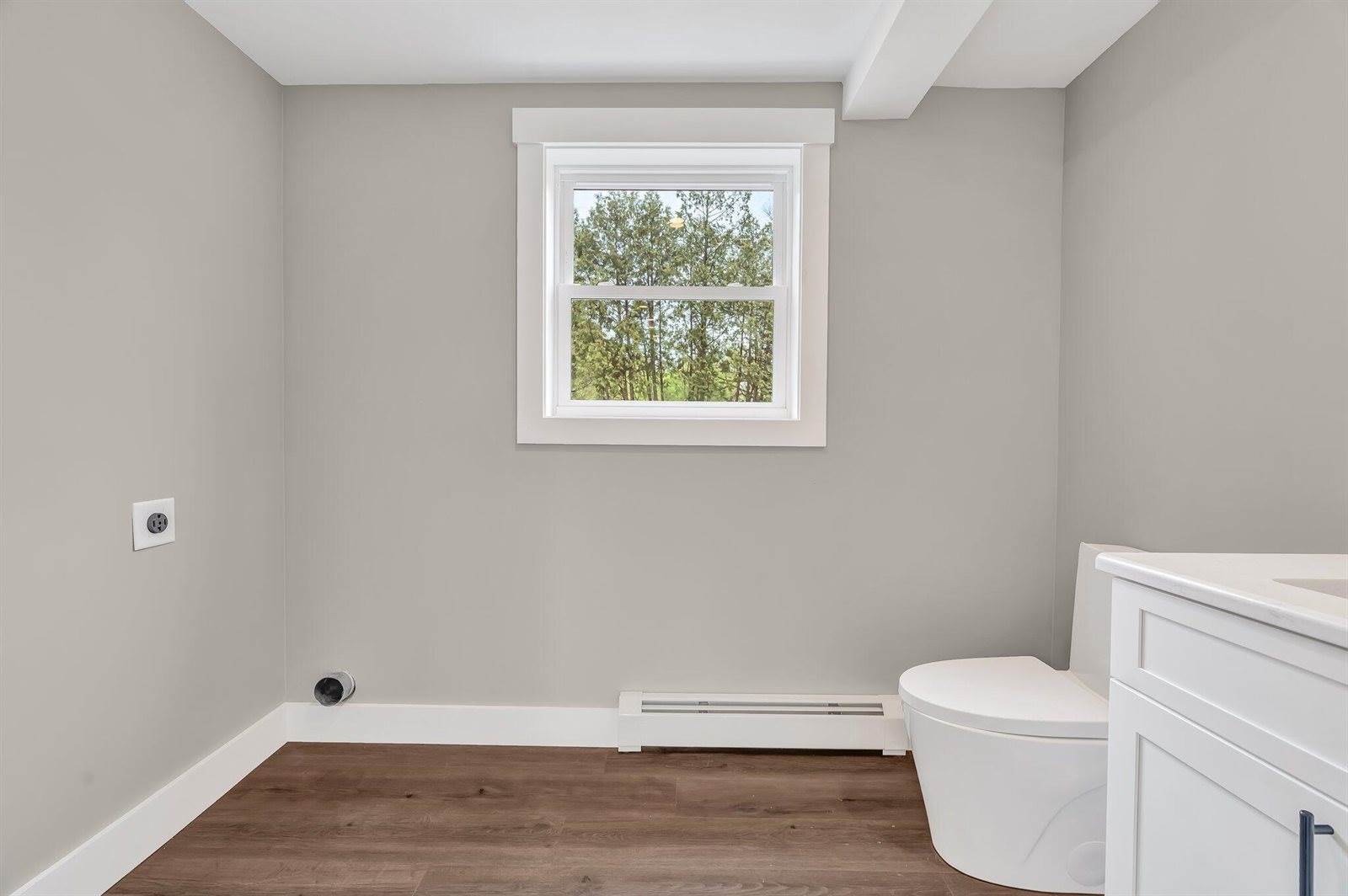 61 Main Road, Eddington, ME 04428