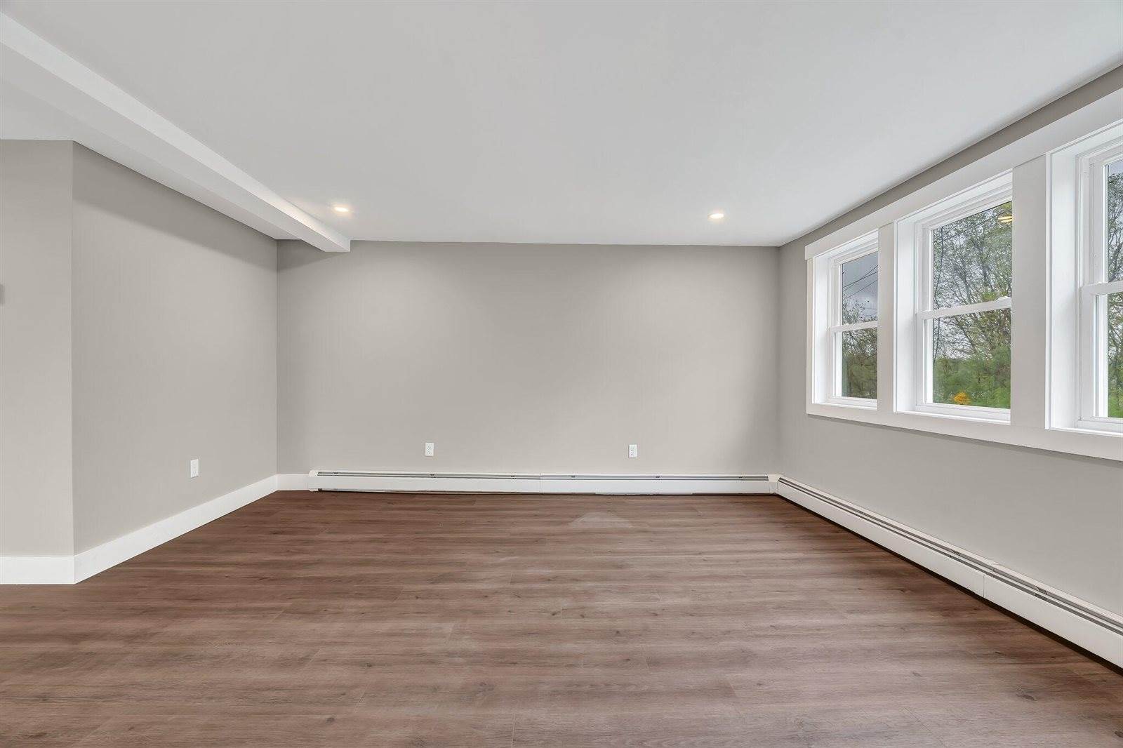 61 Main Road, Eddington, ME 04428