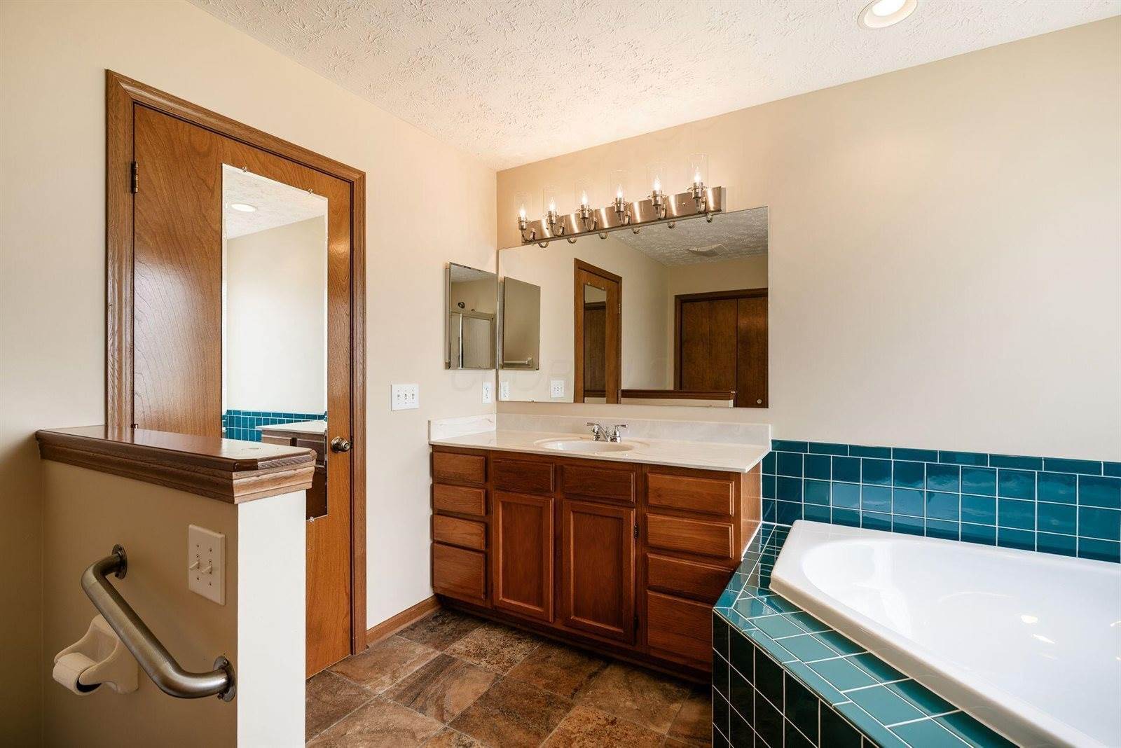 4977 Softwood Court, Westerville, OH 43081