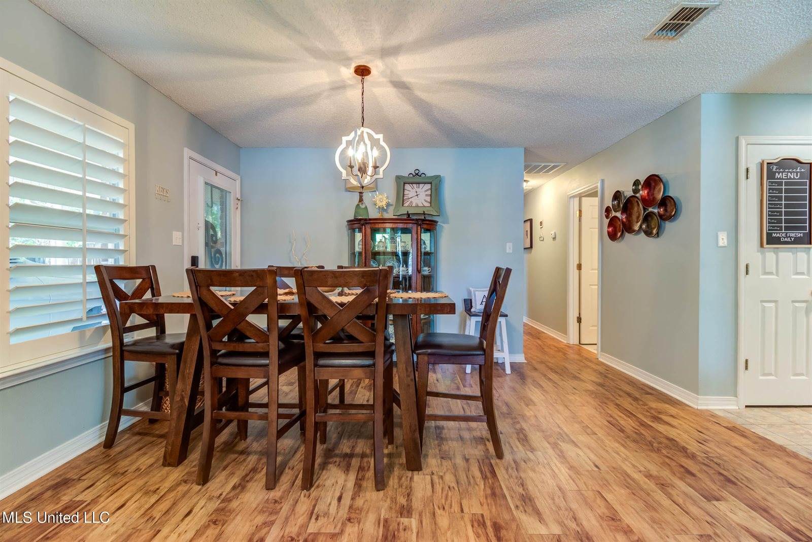 7505 Martin Court, Ocean Springs, MS 39564