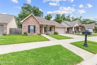 220 Oak Path Drive, Carencro, LA 70520