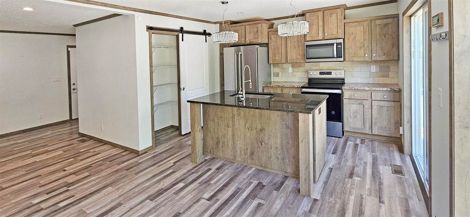 S4048 Old 33, Baraboo, WI 53913