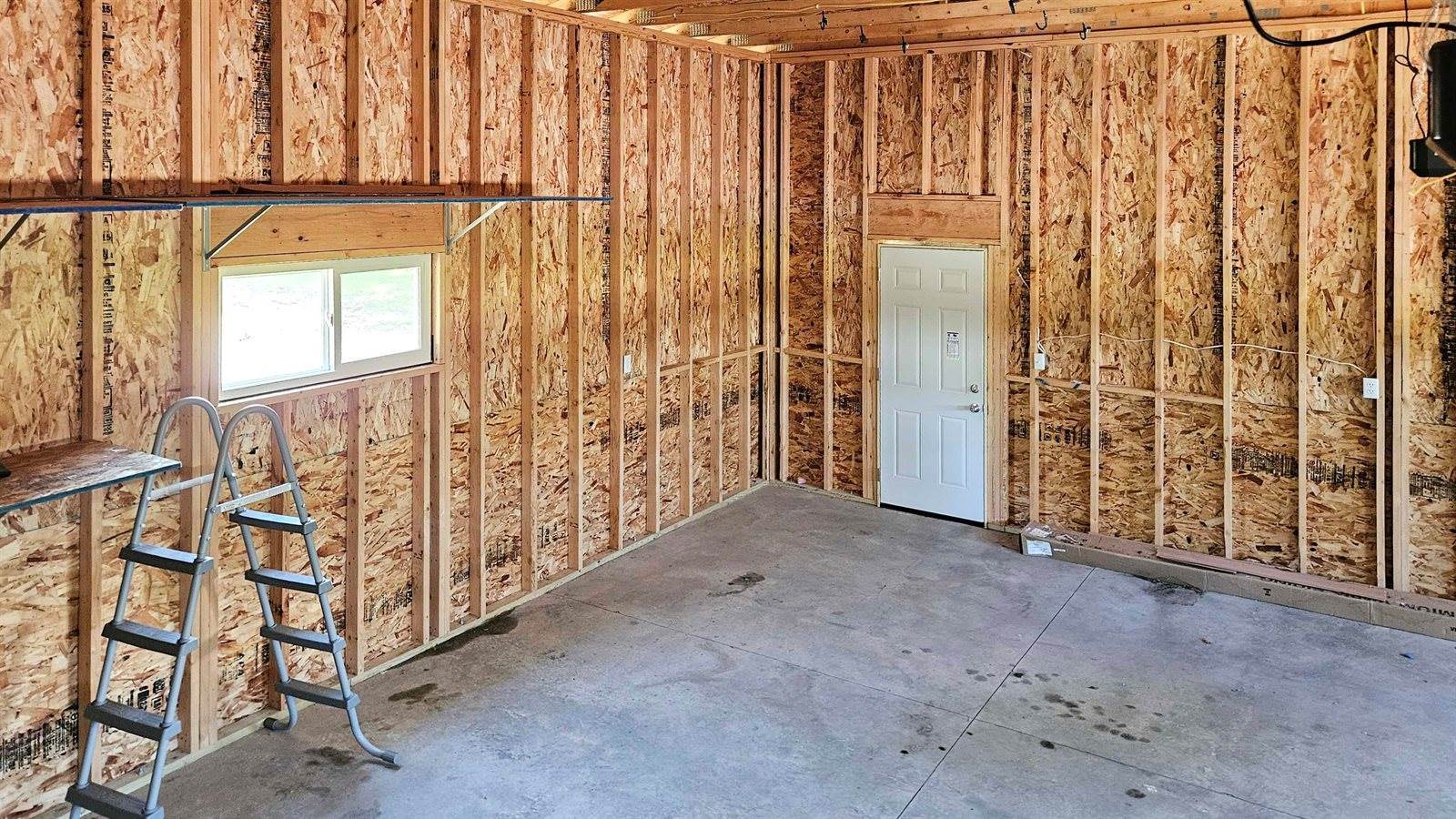 S4048 Old 33, Baraboo, WI 53913