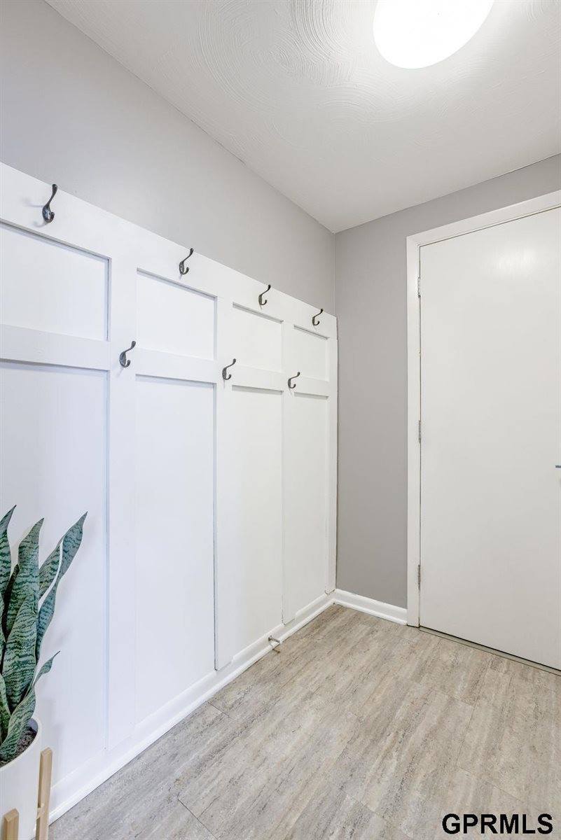 12218 Sandra Circle, Omaha, NE 68137