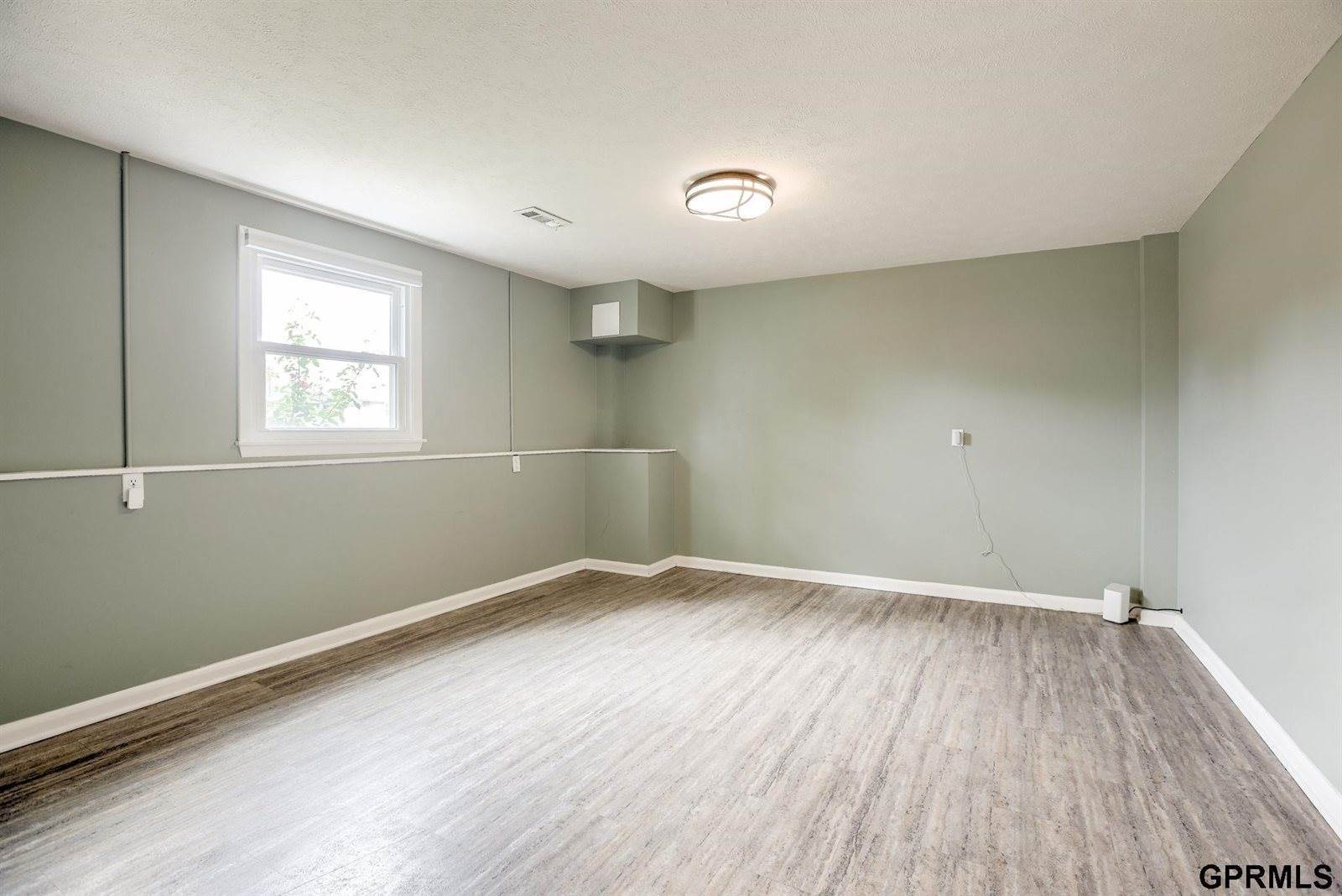 12218 Sandra Circle, Omaha, NE 68137